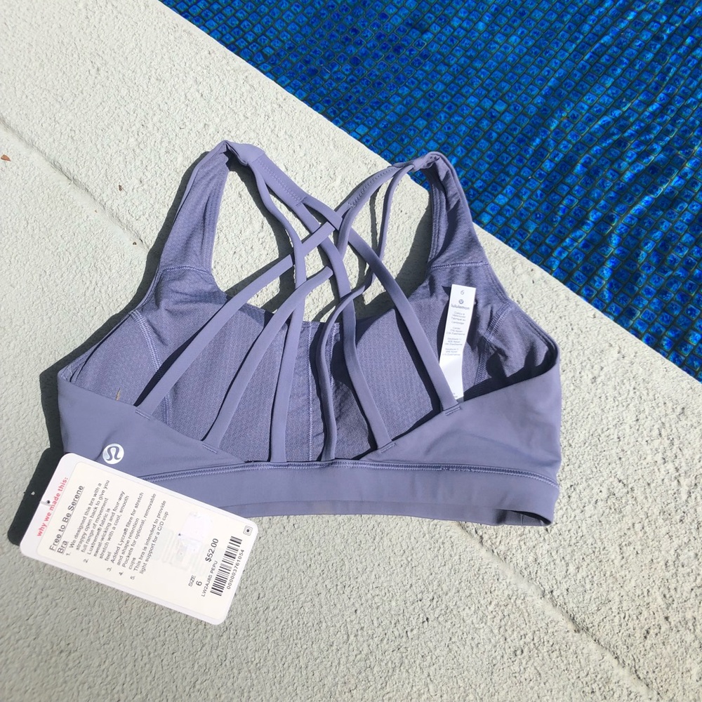 Lululemon sports bra